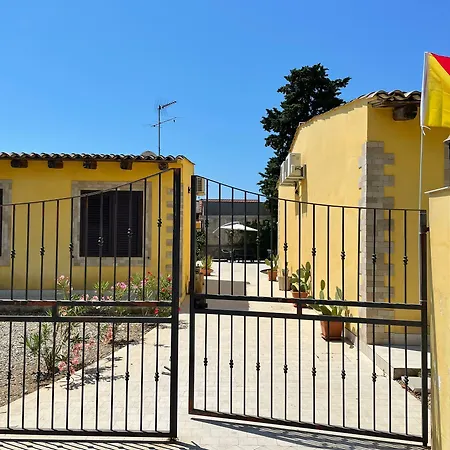 Le Al Quadrato Apartman Szirakúza
